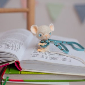 Mouse bookmark 3D felted animal mice cool book accessory from lovely felted mouse toy bookmark Woodland image 7