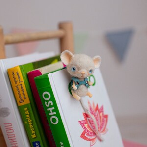 Mouse bookmark 3D felted animal mice cool book accessory from lovely felted mouse toy bookmark Woodland image 3