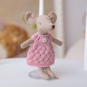 Vestido de hermana mayor Maileg, ropa de ratón hecha a mano, rosa, pequeño, vestido de lana
