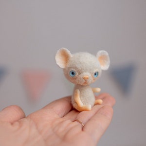 Mouse bookmark 3D felted animal mice cool book accessory from lovely felted mouse toy bookmark Woodland image 9