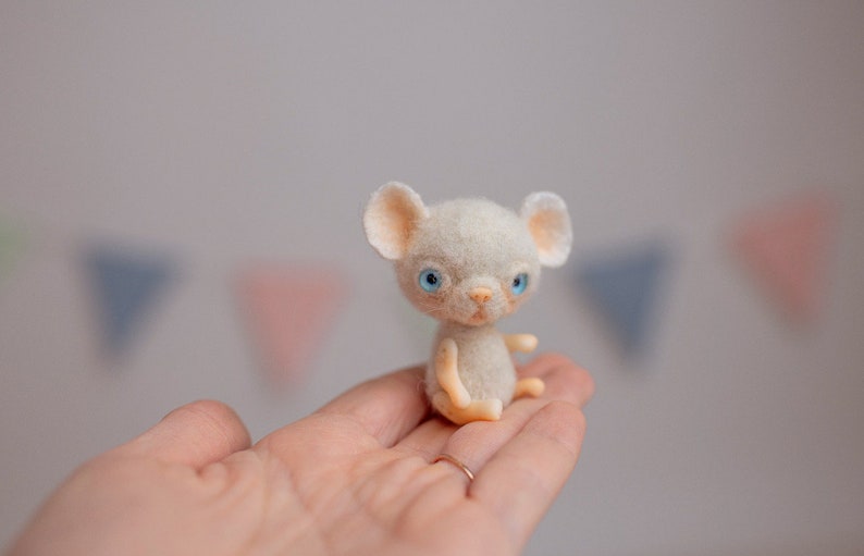 Mouse bookmark 3D felted animal mice cool book accessory from lovely felted mouse toy bookmark Woodland image 9
