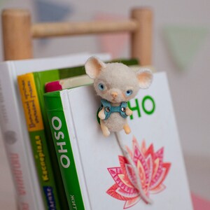 Mouse bookmark 3D felted animal mice cool book accessory from lovely felted mouse toy bookmark Woodland image 1