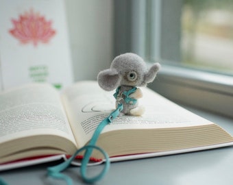 Bookmark fanny elephant 3D animal bookmark felted elephant gift book lovers accessory