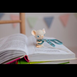 Mouse bookmark 3D felted animal mice cool book accessory from lovely felted mouse toy bookmark Woodland image 5