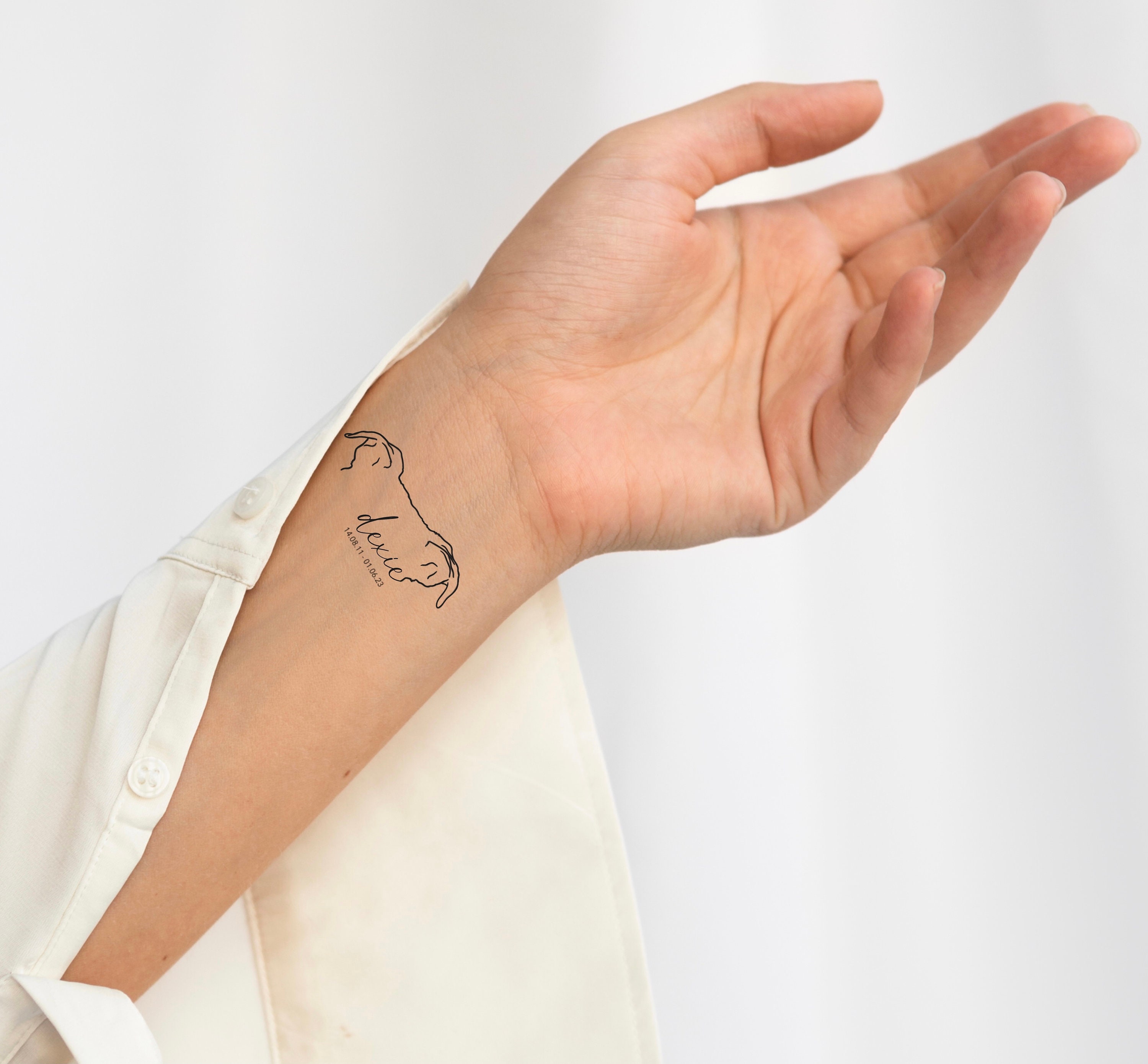 Une femme se fait faire un tatouage symbolique à la mémoire de son meilleur  ami à 4 pattes