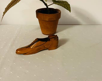 Miniature Polished Wood Shoe Pen Rest