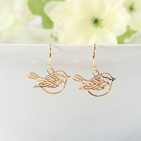 Bird earrings, Sparrow earrings, Dainty earrings, Gold dangle earrings, Cute bird earrings, Animal earrings, Bird lover gift, Gift for her