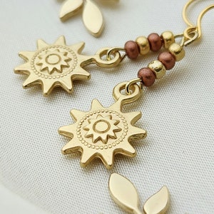 Sun earrings, Celestial earrings, Small boho earrings, Gold sun earrings, Summer beach earrings, Beaded earrings, Dainty dangle earrings