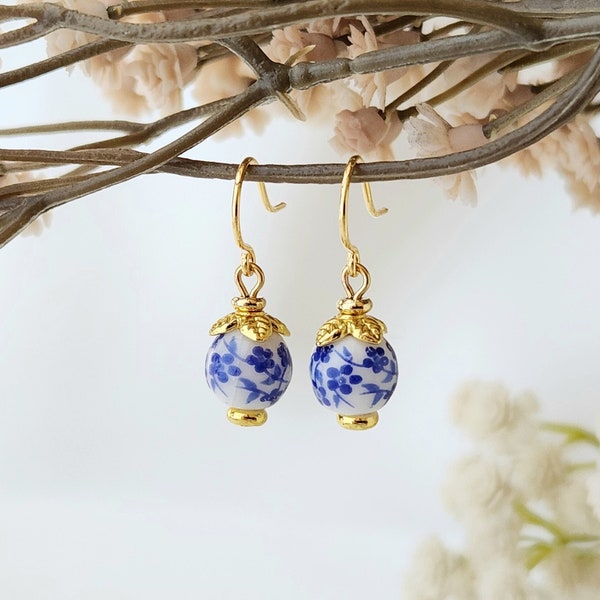 Blue white porcelain earrings, Dainty earrings, Chinoiserie earrings, Flower earrings, Small gold dangle earrings, Elegant Victorian earring