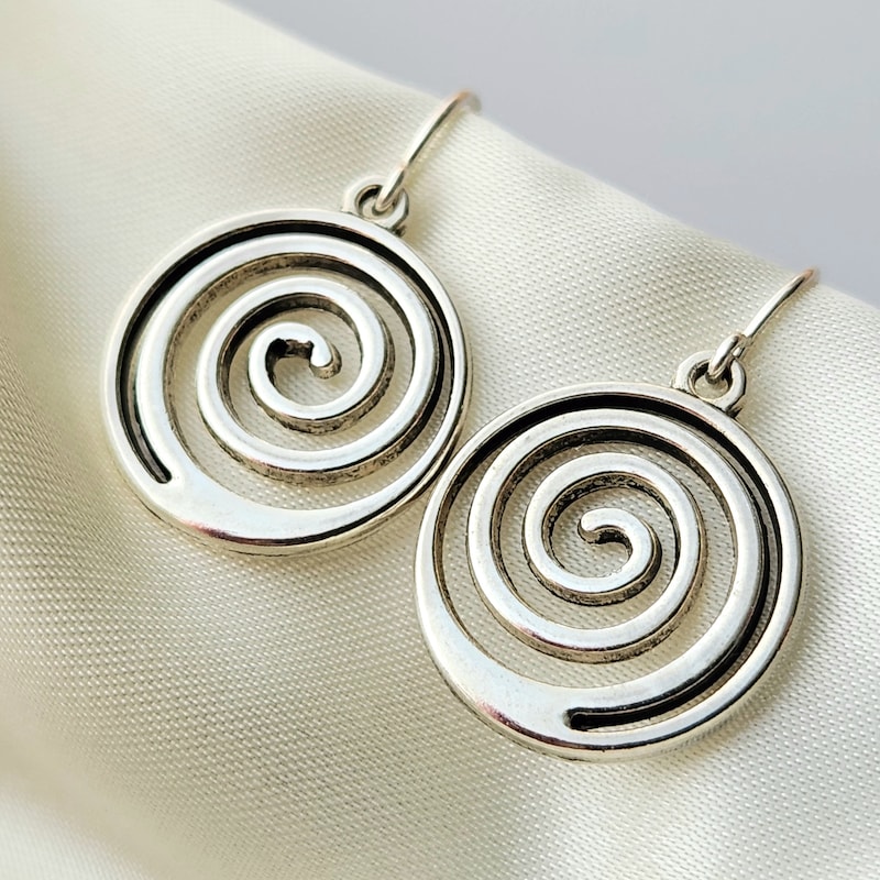 Minimalist Earrings - Etsy