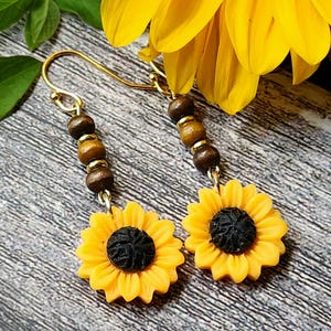 Sunflower earrings, Flower earrings, Summer earrings, Boho earrings, Orange earrings, Gold dangle earrings, Wood earrings, Nature earrings