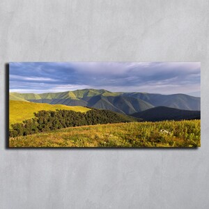 Paesaggio estivo panoramico Download digitale Montagna Foresta Fotografia stampabile Panorama Montagna Alba Montagna Foto orizzontale