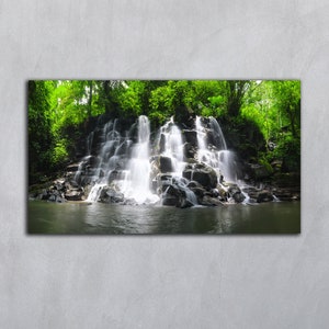 Cascata stampabile digitale da scaricare Stampa panoramica Decorazione murale cascata Arte murale Bali orizzontale Fotografia stampabile di paesaggi