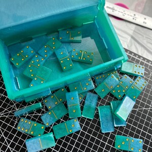 Custom Domino’s Includes Matching Case