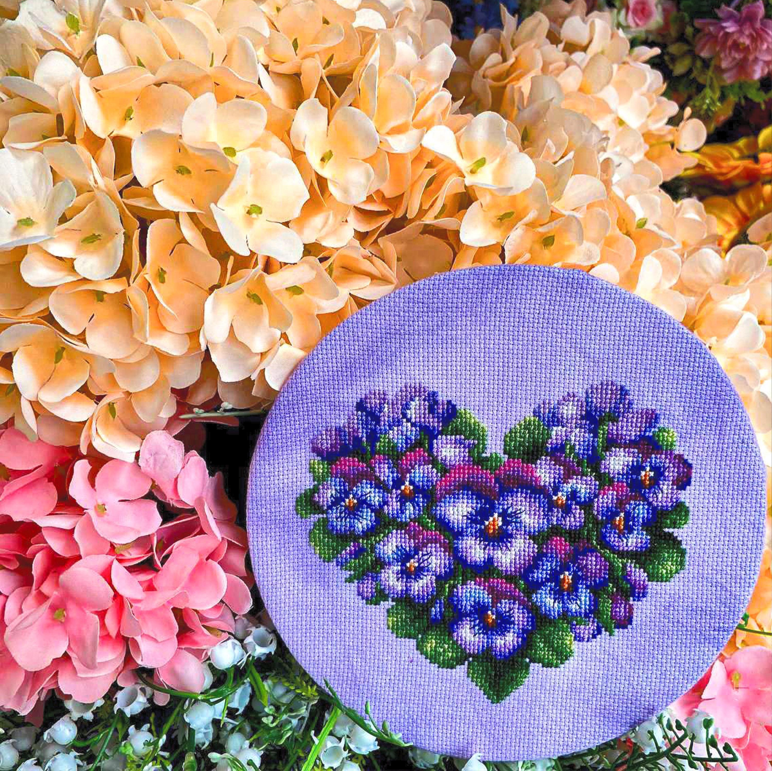 ［希少］刺繍本/Pensées et violettes 5-A-3626 Violet Heart Cross Stitch Pattern: Purple Pansy Floral Design (PDF