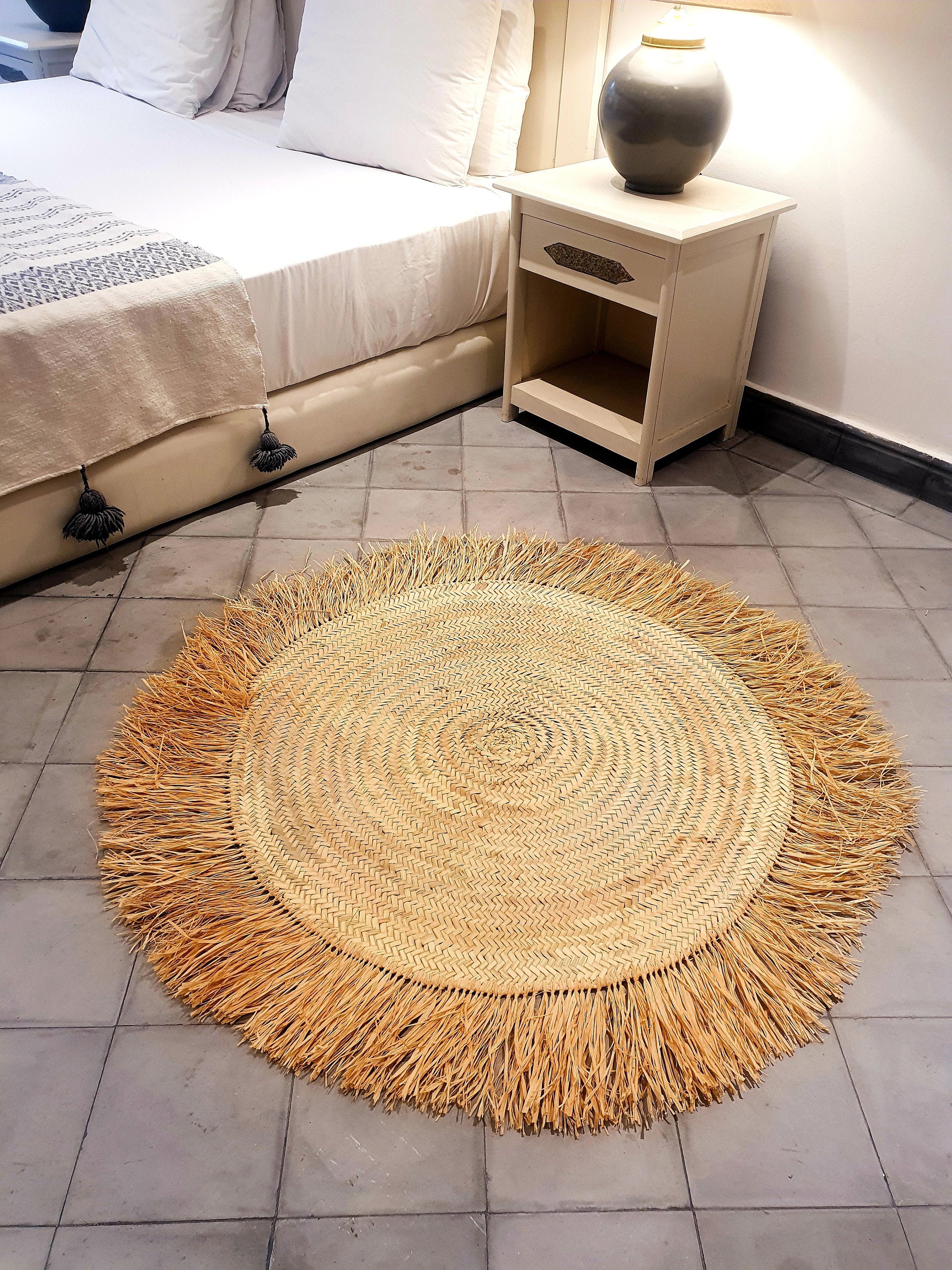 Round Braided Carpet in Palm Leaf With Raffia Fringes Etsy