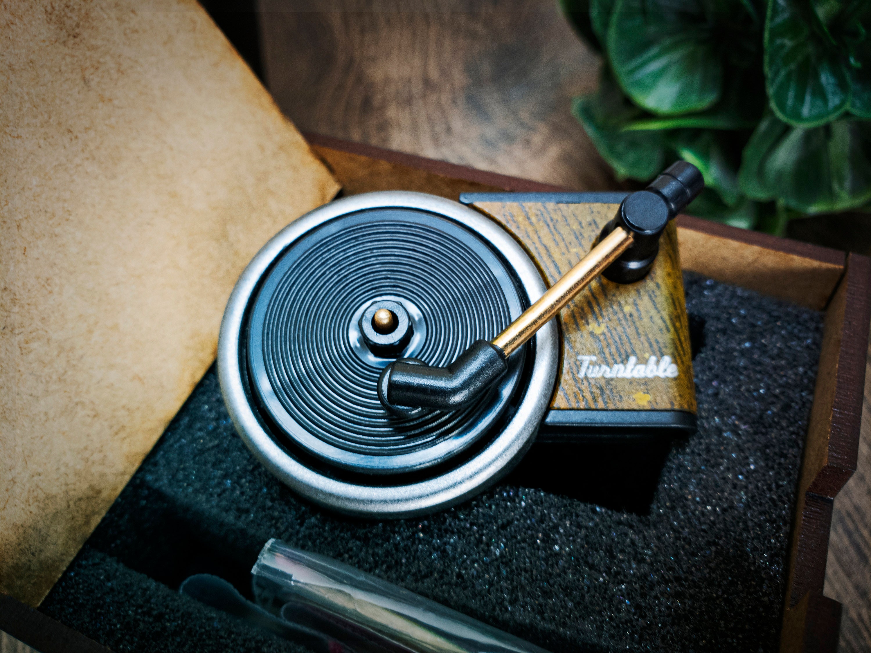 Car Air Freshener in a Design of Spinning Vintage Record - Etsy