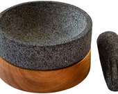 Cemcui Volcanic Stone Mortar and Pestle 20 CM Tlatoani Elegant quot Molcajete quot made of Volcanic Rock with Parota wood base and its Mortar