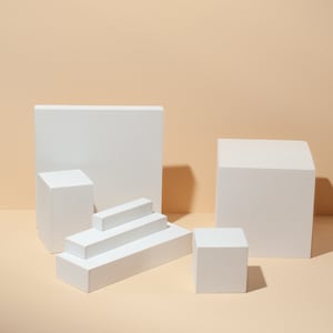 Blocco prodotto, oggetti di scena cubici per la fotografia di prodotti, esposizione di gioielli in forme cubiche