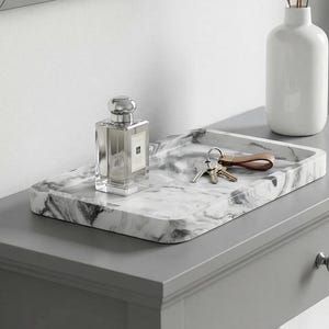 Marble Effect Concrete Tray
