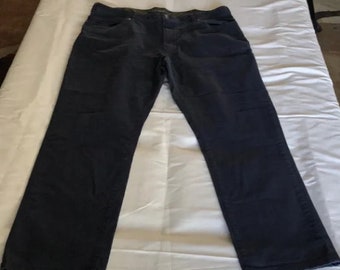 Men’s size 40 X 32 G. H. Bass & Co. Blue pants