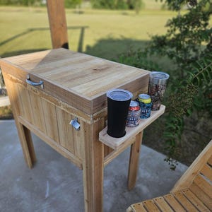 Personalized Cooler for Dad, Outdoor Furniture, Fathers Day Gift, Gift for Him, Custom Cooler, Outdoor Bar, Wooden Cooler imagem 9