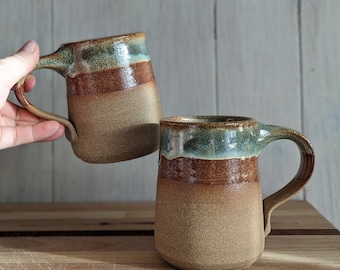 Mug de plage moyen désert / Mug bleu et marron / Mug en céramique fait main / Grès confortable / Mug Beachy / Mug en grès / Cadeau pour la fête des mères