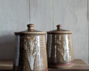 Tarro de especias de calabaza - Pequeño / Tarro de gres acogedor / Tarro de cerámica hecho a mano / Tarro de gres / Tarro de azúcar de cerámica / Decoración acogedora / Regalo para el Día de la Madre