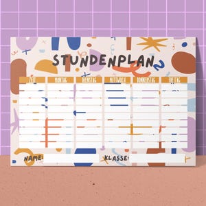 Könnte beinhalten: Ein farbenfroher, druckbarer Stundenplan mit geometrischem Muster. Der Stundenplan hat Platz für Zeit, Montag, Dienstag, Mittwoch, Donnerstag, Freitag, Name und Klasse.