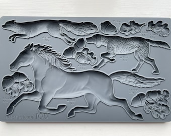 Horse and Hound IOD décor mould 6 x 10 - by Iron Orchid Designs