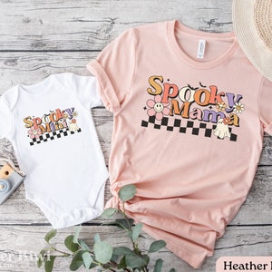 Magliette Spooky Mama e Spooky Mini, maglietta di Halloween per mamma e me, outfit mamma e bambino, outfit coordinati, vestiti di Halloween per neonati, regalo per baby shower