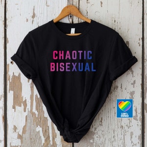 Maglietta Bi Pride, Bisessuale caotico, Maglietta Bisexual Pride, Abbigliamento Pride, Maglietta LGBTQ, Negozi di proprietà queer, Merch Pride, Maglietta con bandiera bisessuale