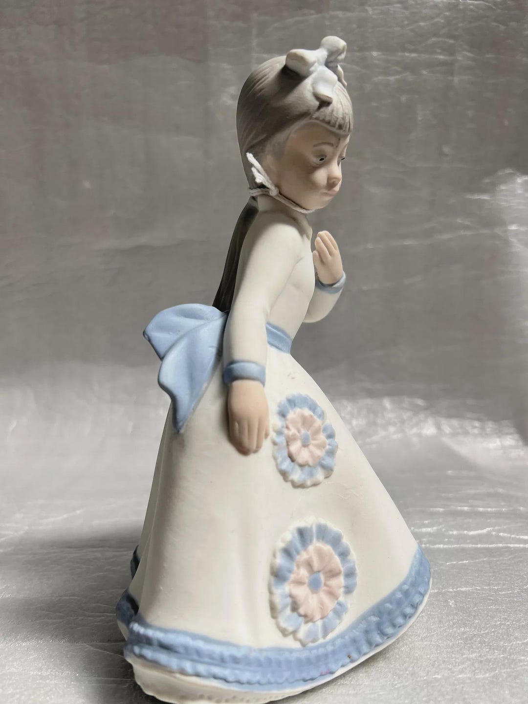 スペイン Zaphir 女の子 Vintage Zaphir Porcelain Figurine of a Girl in a Dress C Mid