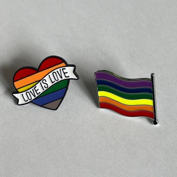 LGBT Gay Lesbian Pride Enamel Pin Badge Brooch Rainbow Flag Love Pride Heart UK