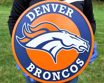 Letrero deportivo de madera 3D de los Denver Broncos / Medallón para cueva de hombre / Decoración de sala de juegos / Regalo para hombres / Idea de regalo única / Fútbol americano