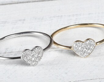 Massief gouden diamanten ring, wit- en geelgouden hartring, diamanten hartring, beloftering, jubileumcadeau, diamanten sieraden