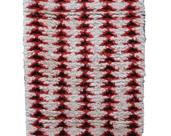 Vintage Moroccan handwoven wool runner rug 3'x7'
