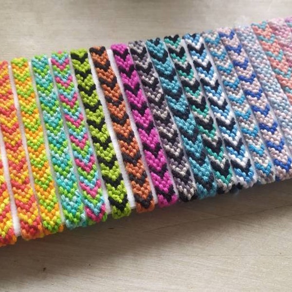 Bracelets brésiliens modèle chevrons