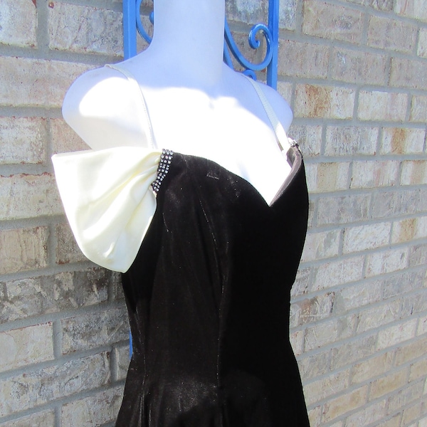 vintage black velvet prom dress size 3/4