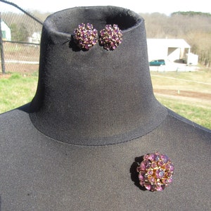 vintage rhinestones purple cluster brooch and screw back earrings