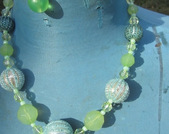 vintage green beaded necklace and earrings