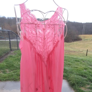 vintage pink nylon nightgown med