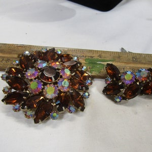 vintage Weiss rhinestone brooch and earrings