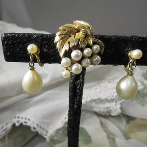 vintage Pearl brooch and clip earrings