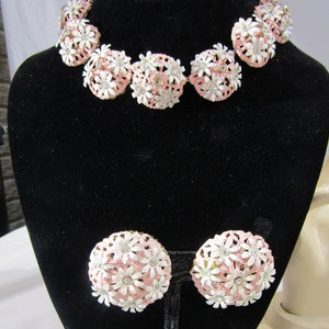 vintage rhinestone pink necklace and pink clip earrings