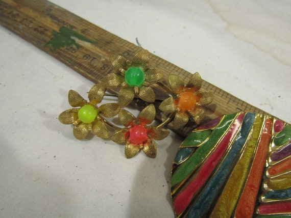 vintage goldstone flower brooch and clip earrings - image 5