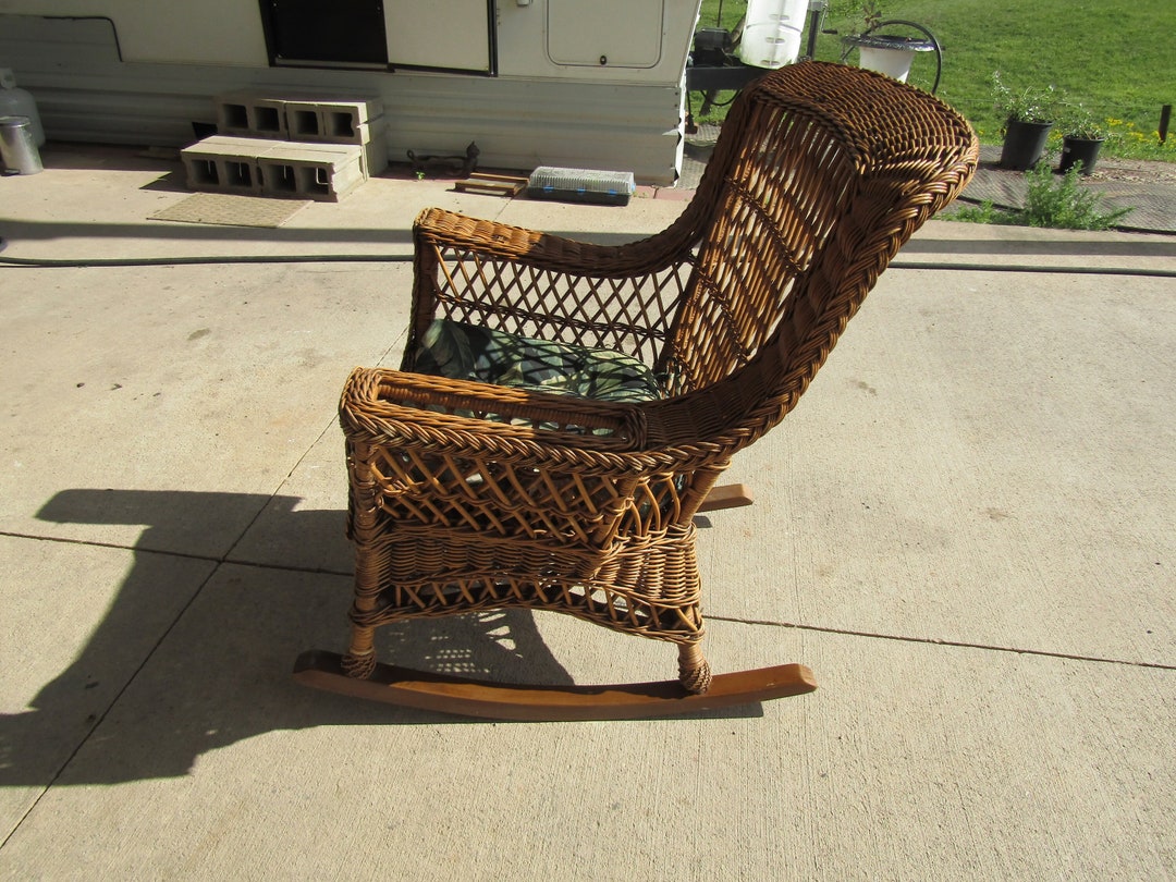 Vintage Wicker Rocker Chair / Chair With Magazine Holder - Etsy