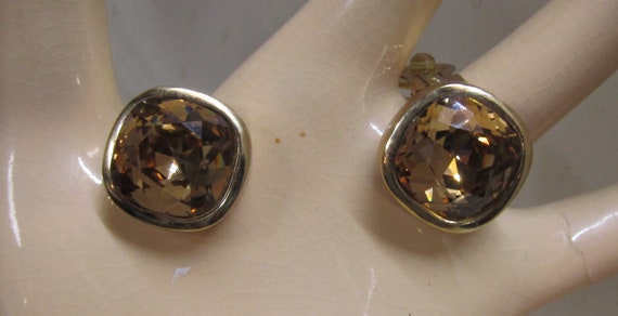 vintage Christian Dior gold crystal clip earrings - image 4