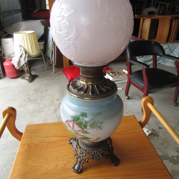 antique oil lamp, art deco lamp, hand painted lamp, hurricane lamp