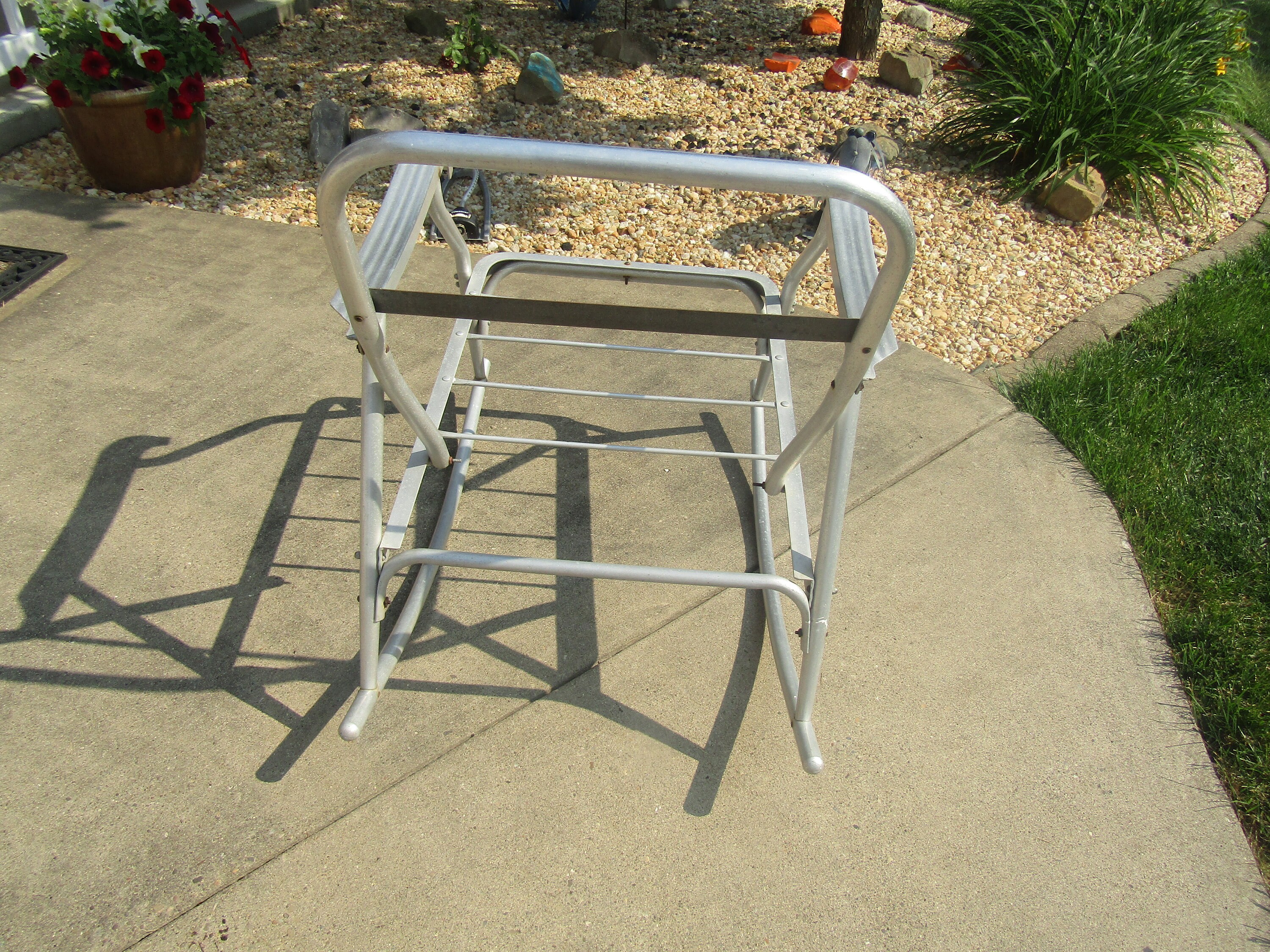 グレー 金属製　ヴィンテージ　アメリカ Vintage Aluminum Rocking Lawn Chair - Etsy